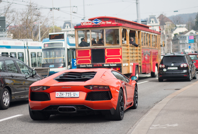 Lamborghini Aventador LP700-4