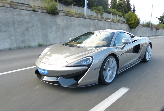 McLaren 570S