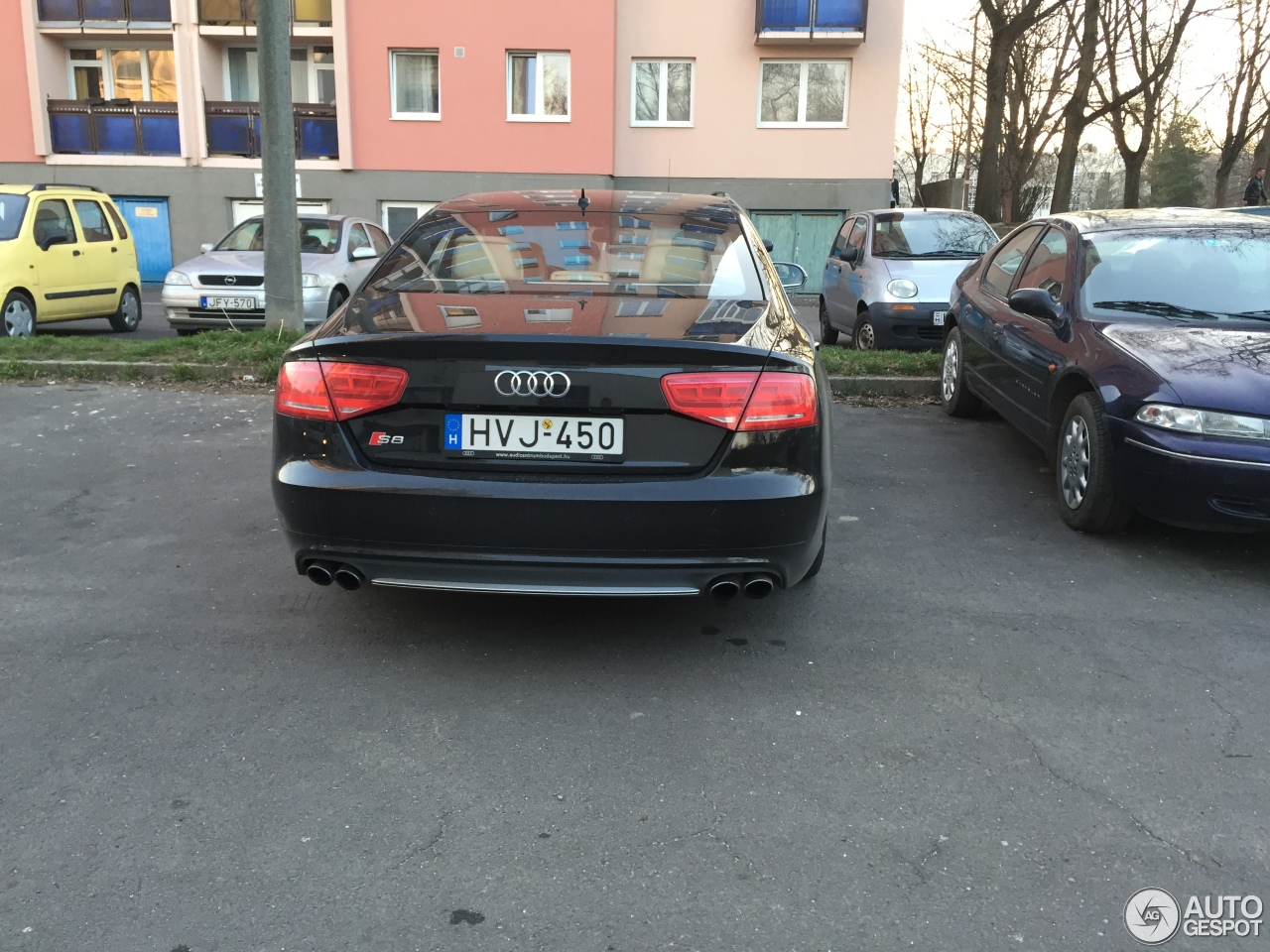 Audi S8 D4