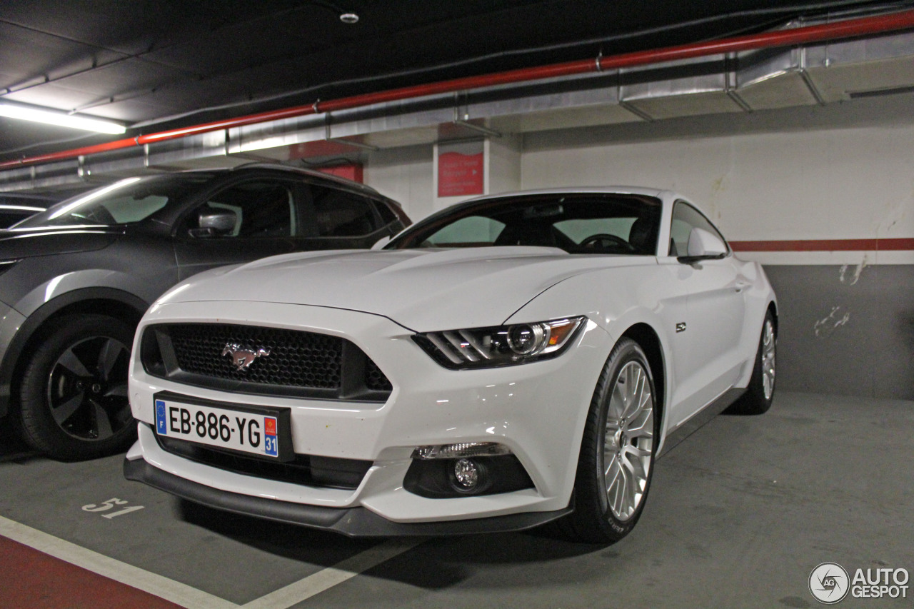 Ford Mustang GT 2015