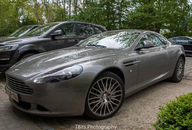 Aston Martin DB9 2010