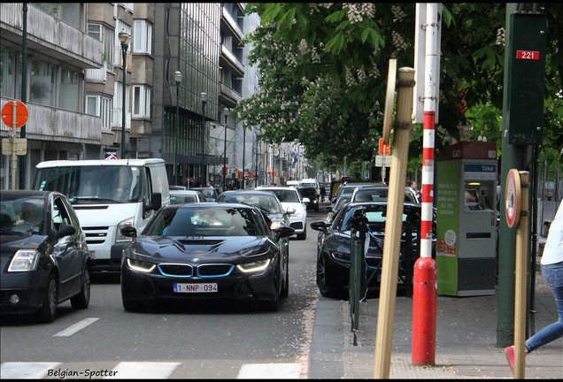 BMW i8