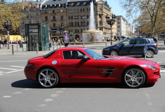 Mercedes-Benz SLS AMG