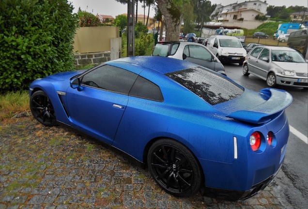 Nissan GT-R 2011