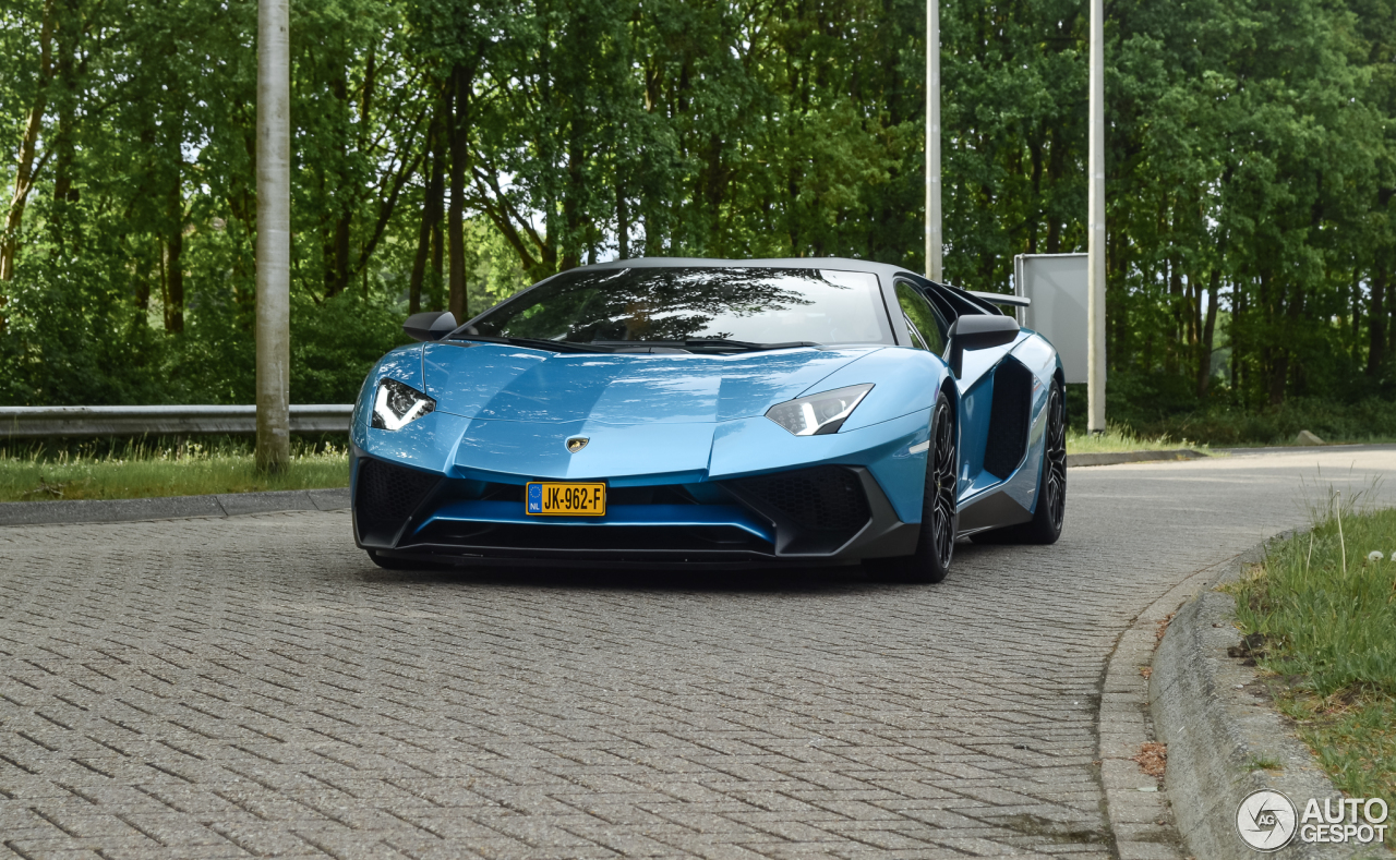 Lamborghini Aventador LP750-4 SuperVeloce