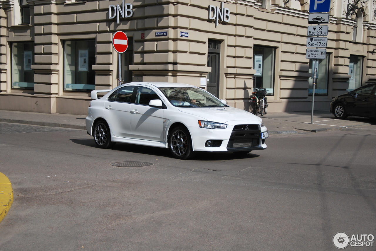 Mitsubishi Lancer Evolution X