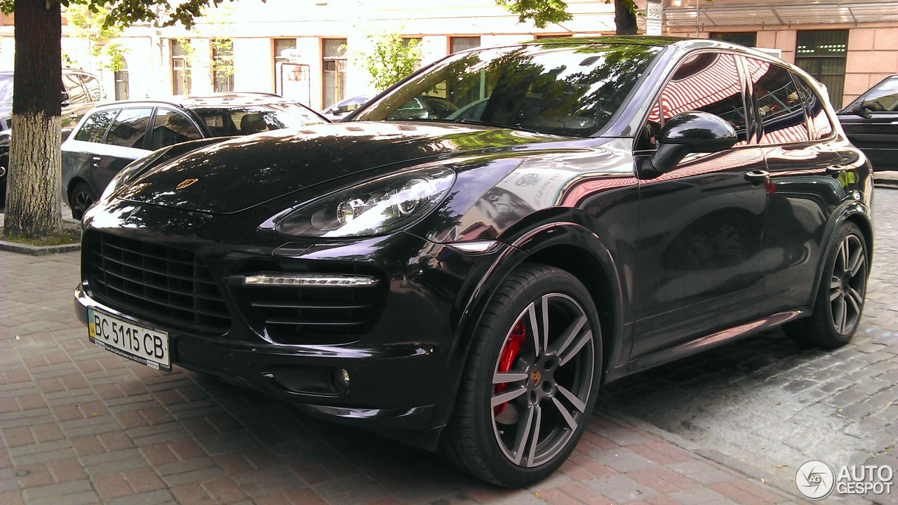 Porsche 958 Cayenne GTS