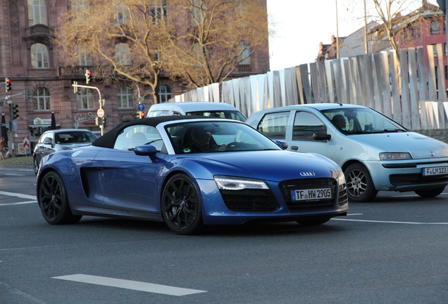 Audi R8 V10 Spyder 2013