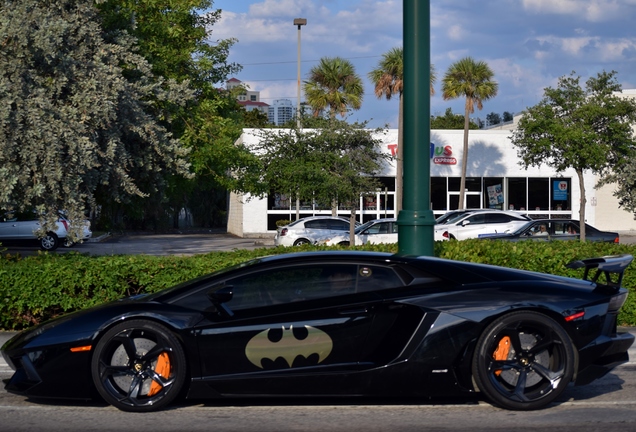 Lamborghini Aventador LP700-4