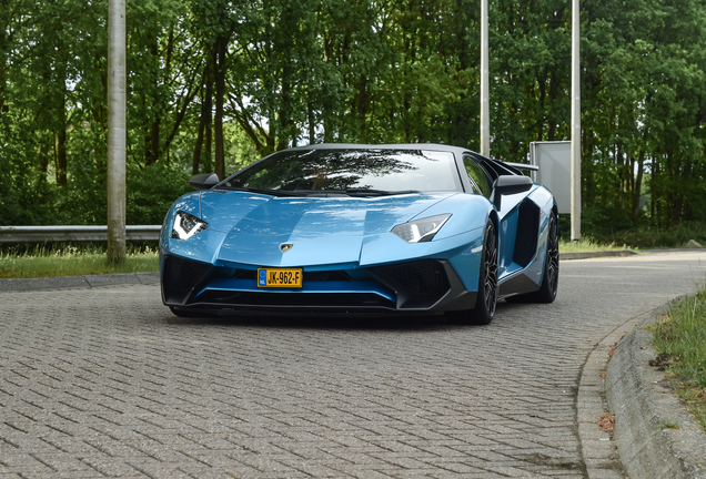 Lamborghini Aventador LP750-4 SuperVeloce