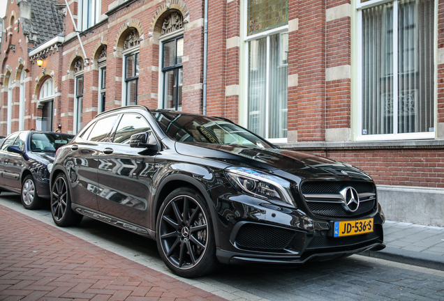 Mercedes-Benz GLA 45 AMG X156