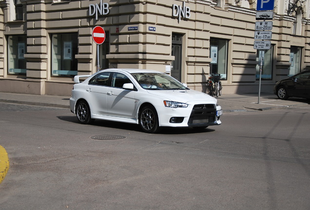 Mitsubishi Lancer Evolution X