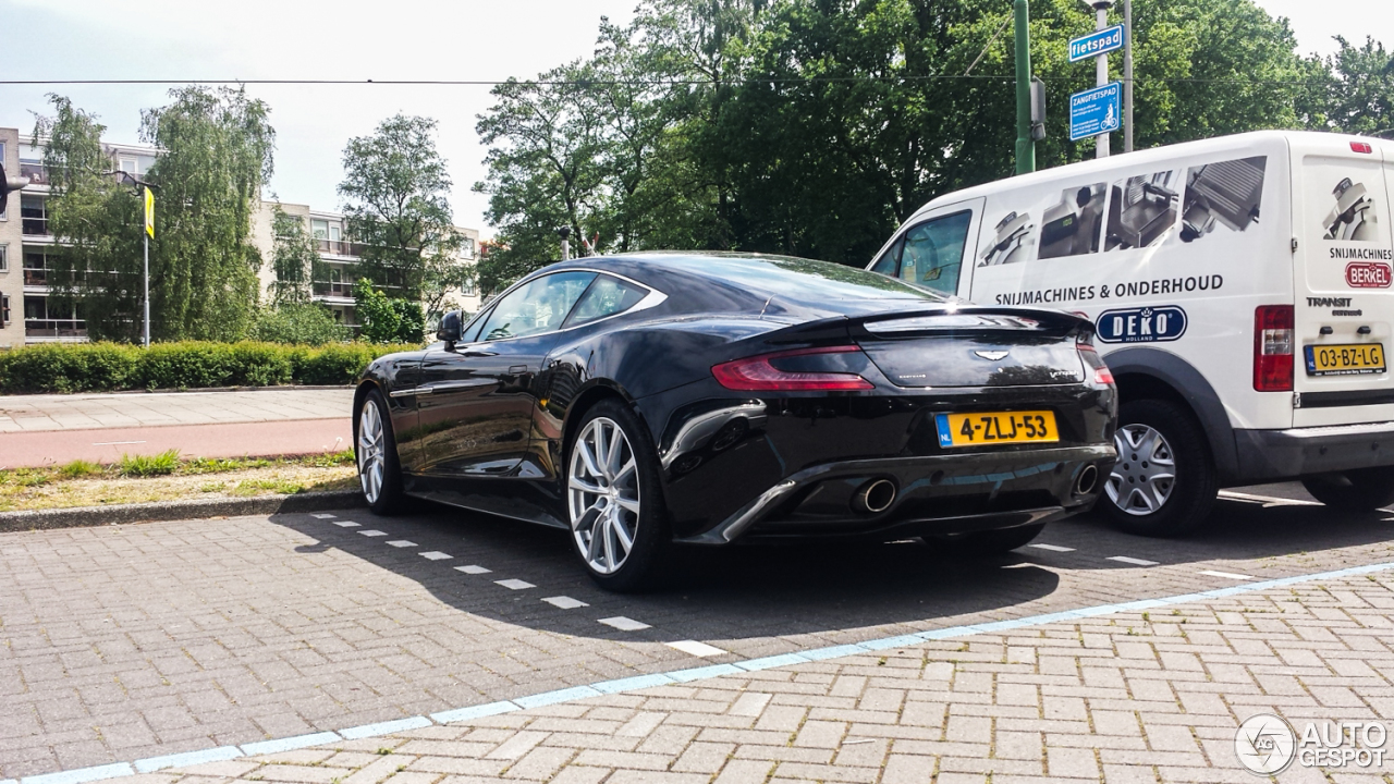 Aston Martin Vanquish 2013