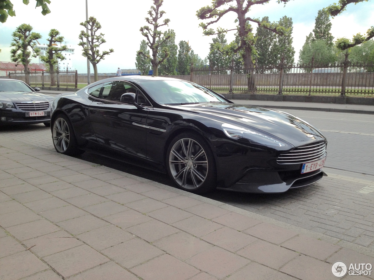 Aston Martin Vanquish 2013