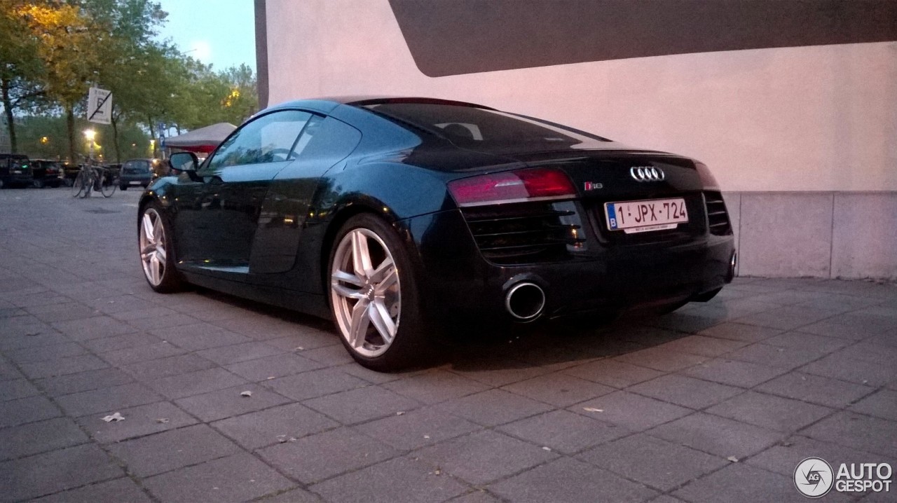 Audi R8 2013