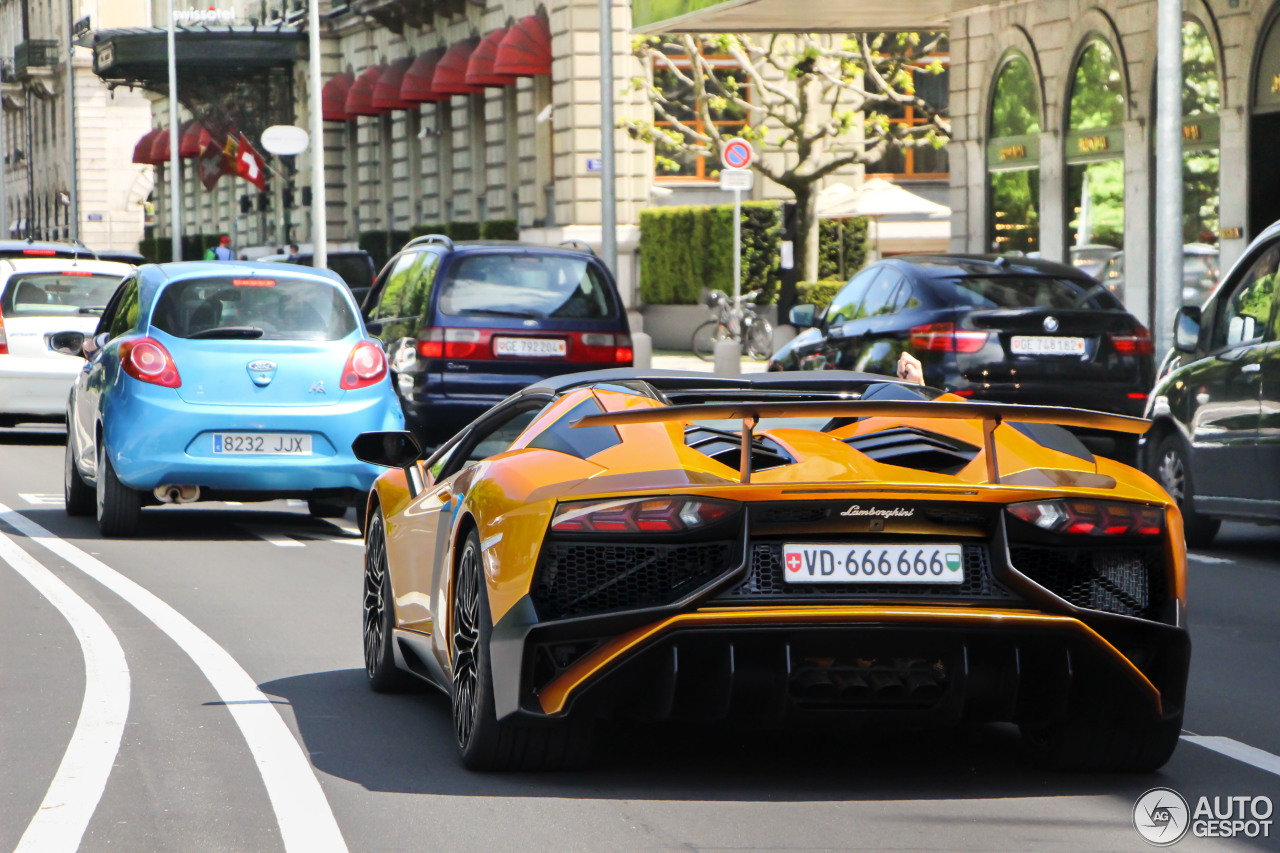 Lamborghini Aventador LP750-4 SuperVeloce Roadster