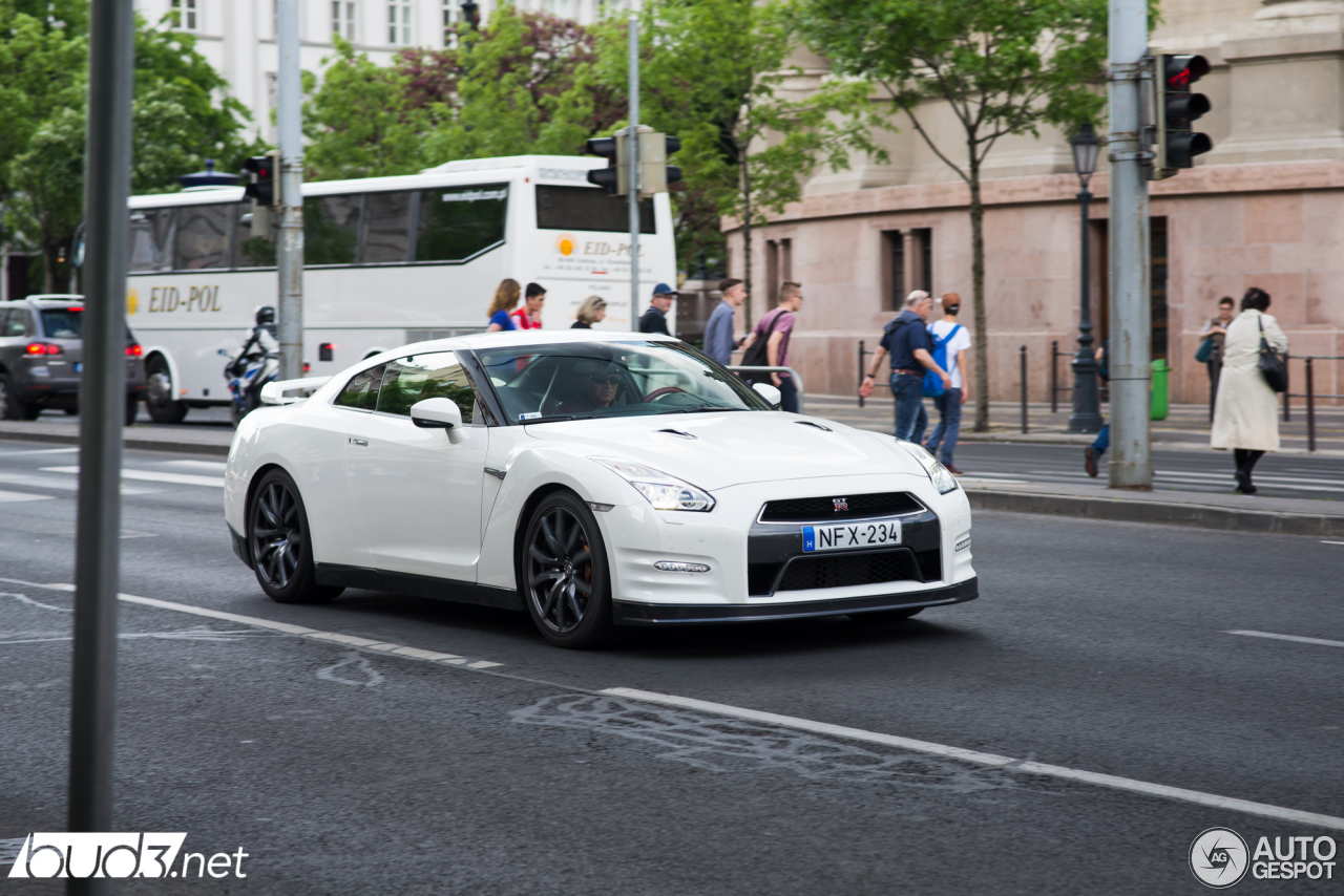 Nissan GT-R 2014