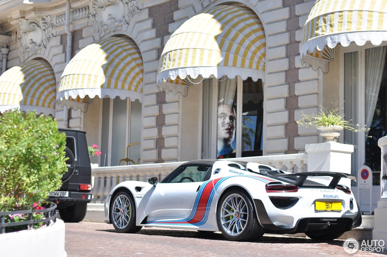 Porsche 918 Spyder Weissach Package