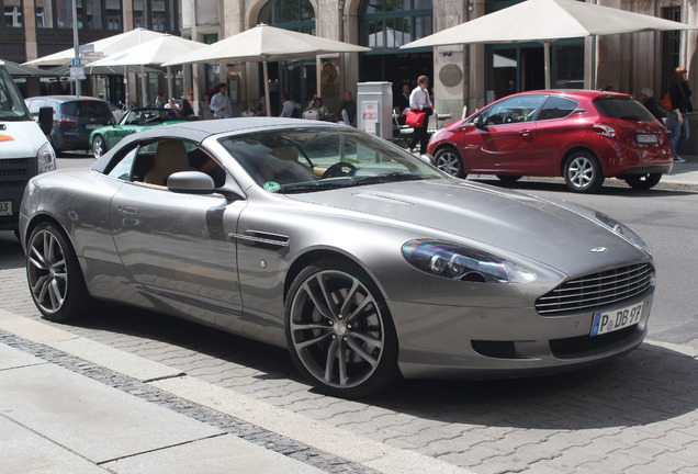 Aston Martin DB9 Volante