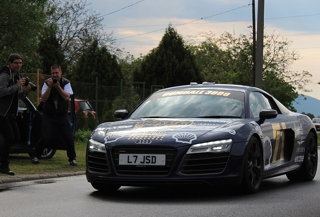 Audi R8 V10 Plus 2013