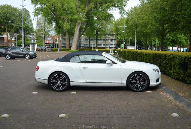 Bentley Continental GTC V8