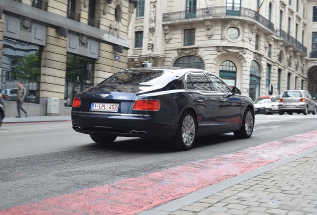 Bentley Flying Spur V8