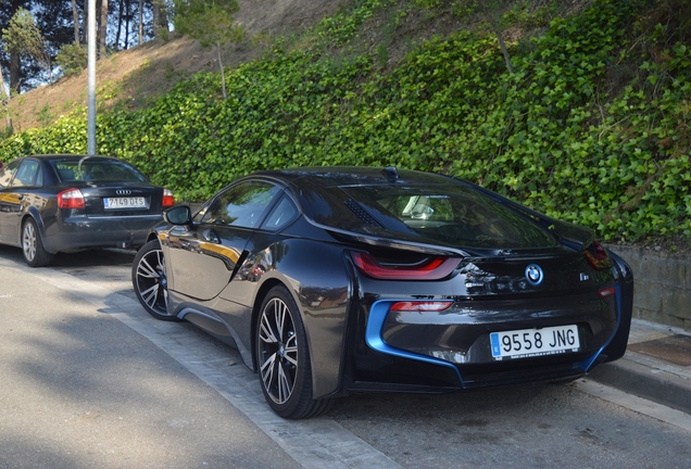 BMW i8