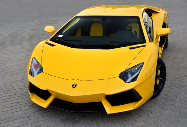 Lamborghini Aventador LP700-4