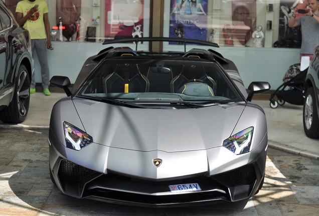 Lamborghini Aventador LP750-4 SuperVeloce Roadster