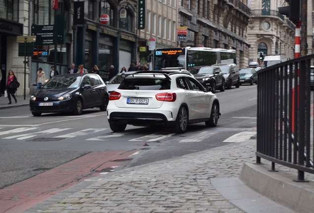 Mercedes-Benz GLA 45 AMG X156