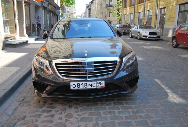 Mercedes-Benz S 63 AMG V222