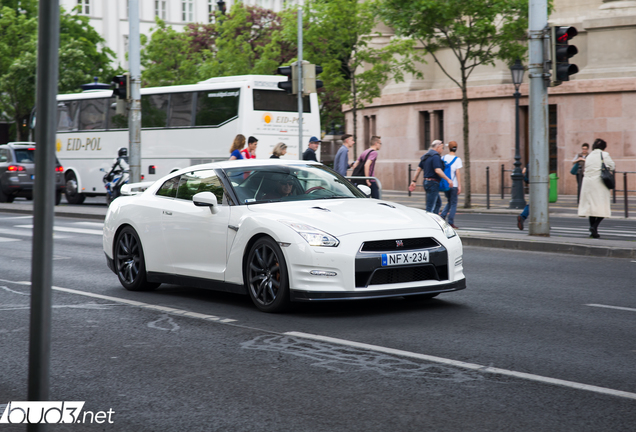 Nissan GT-R 2014