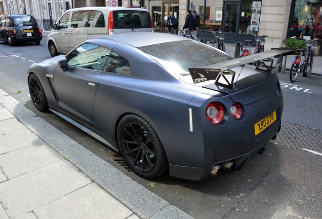 Nissan GT-R AMS Performance Alpha 10