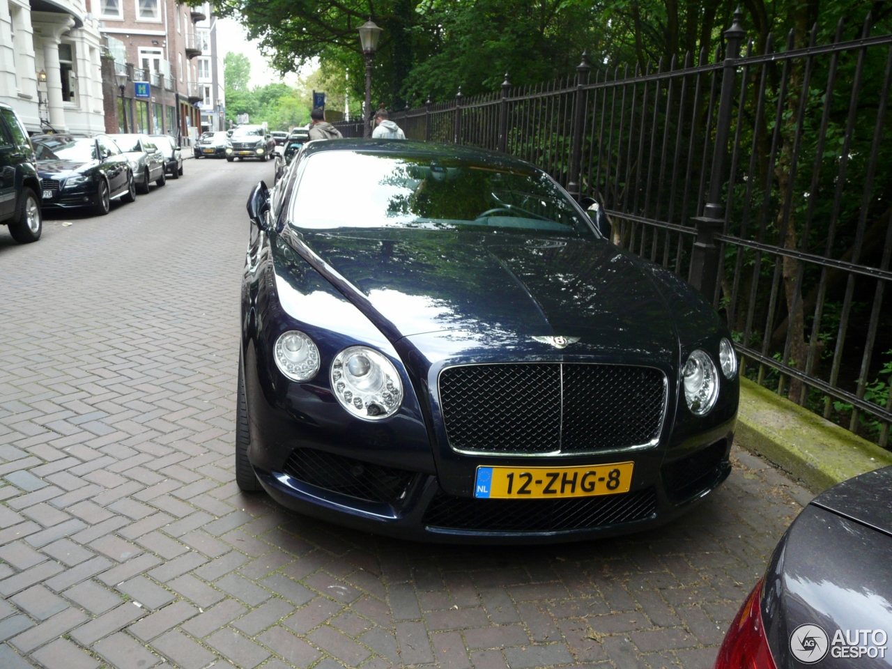 Bentley Continental GT V8