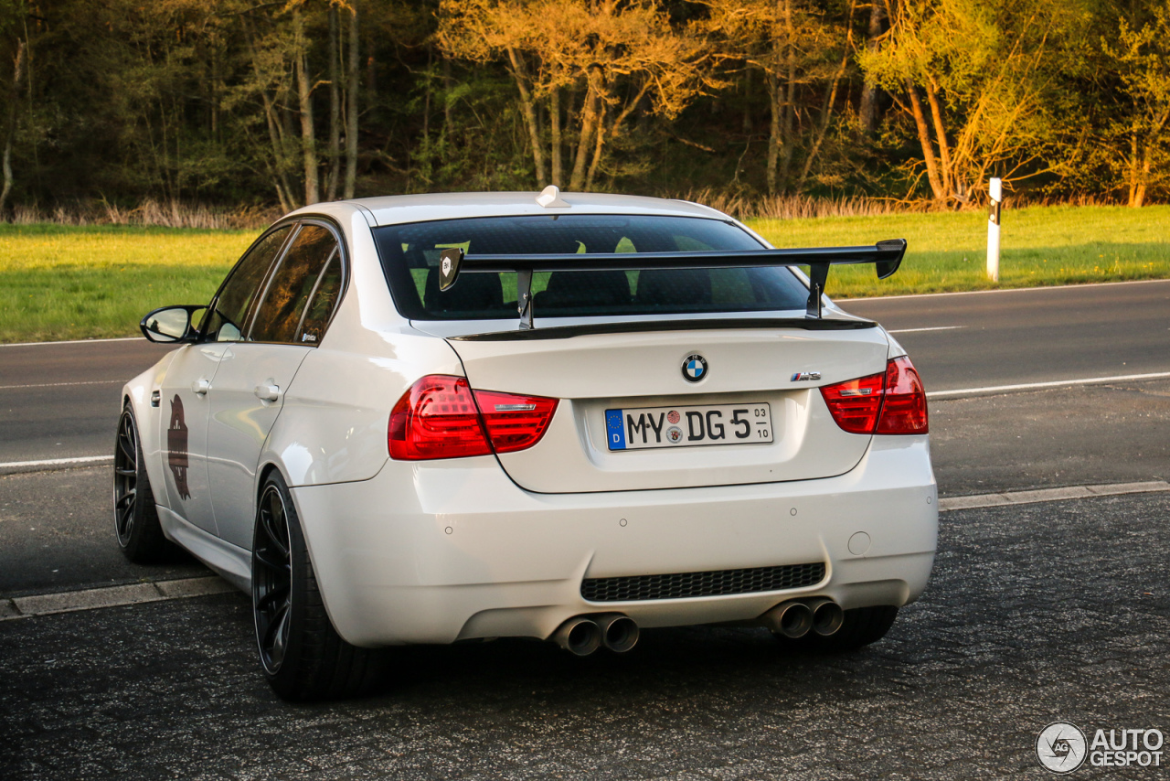 BMW M3 E90 Sedan 2009