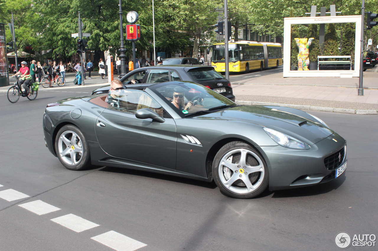 Ferrari California