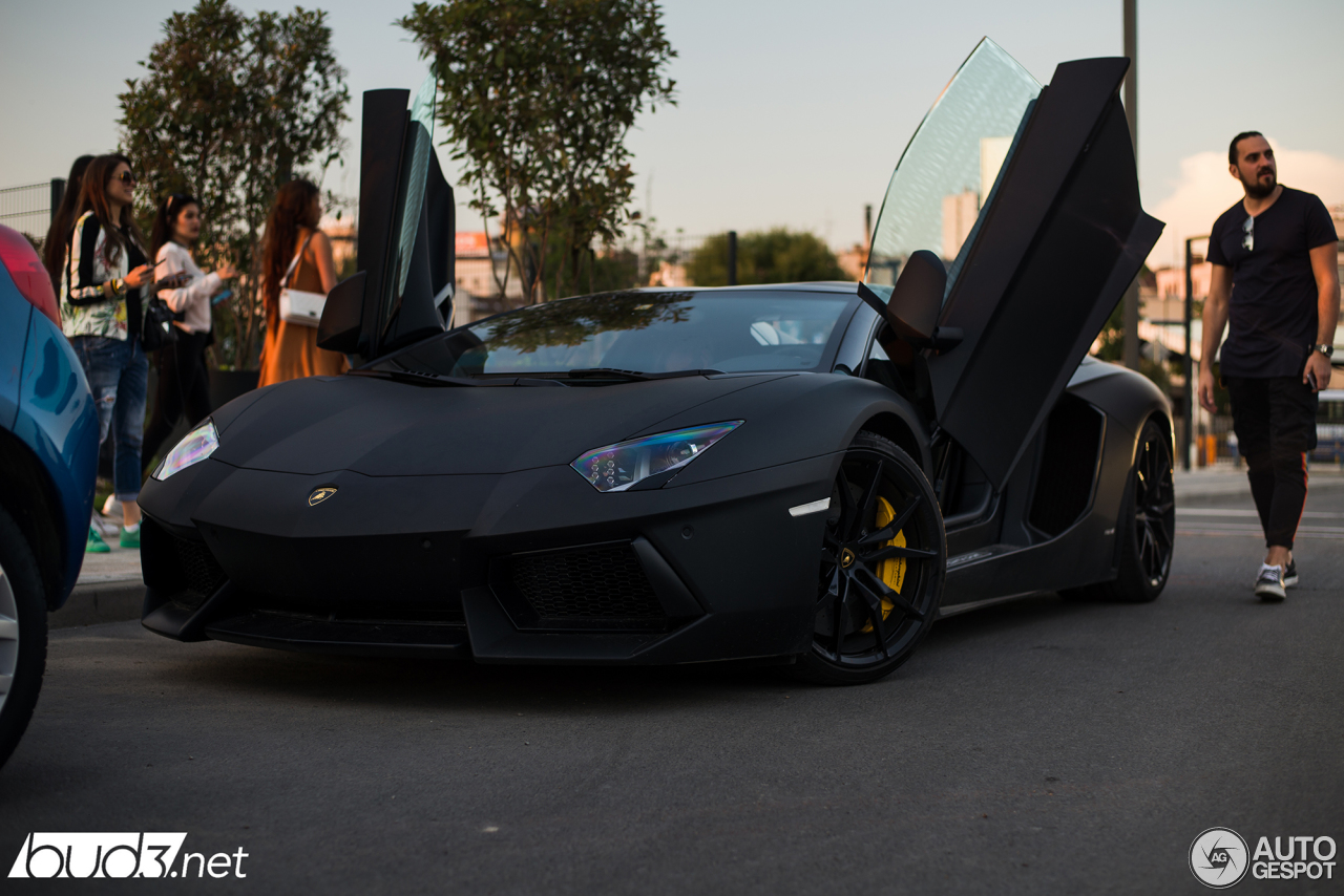 Lamborghini Aventador LP700-4 Roadster