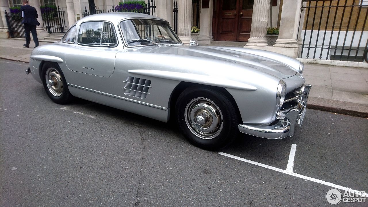 Mercedes-Benz 300SL Gullwing