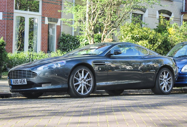 Aston Martin DB9