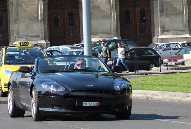 Aston Martin DB9 Volante