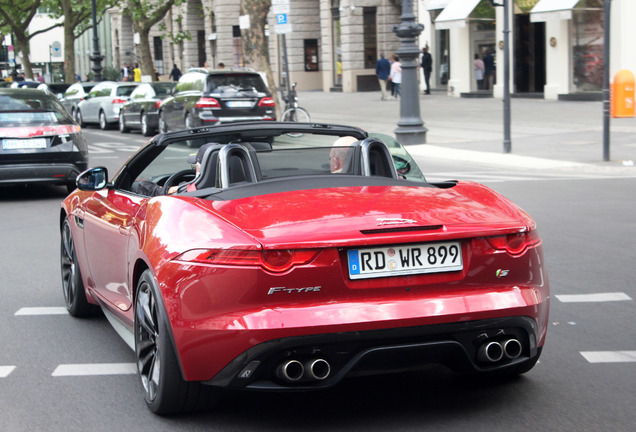 Jaguar F-TYPE S V8 Convertible