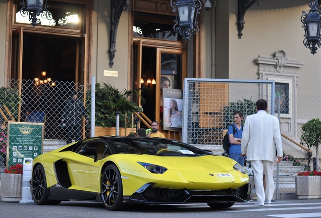 Lamborghini Aventador LP700-4