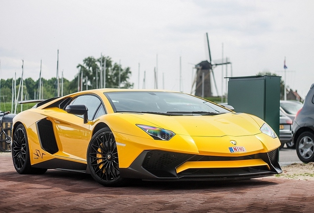 Lamborghini Aventador LP750-4 SuperVeloce