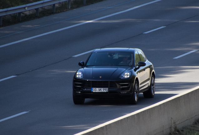 Porsche 95B Macan Turbo