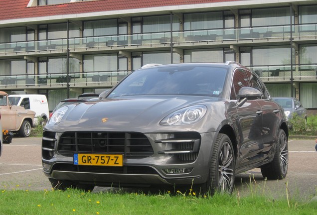 Porsche 95B Macan Turbo