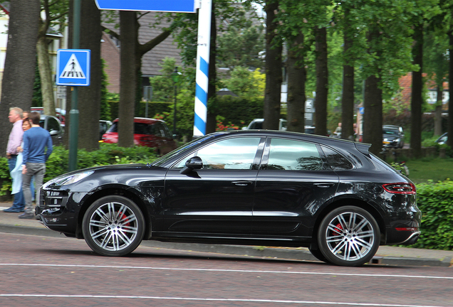 Porsche 95B Macan Turbo