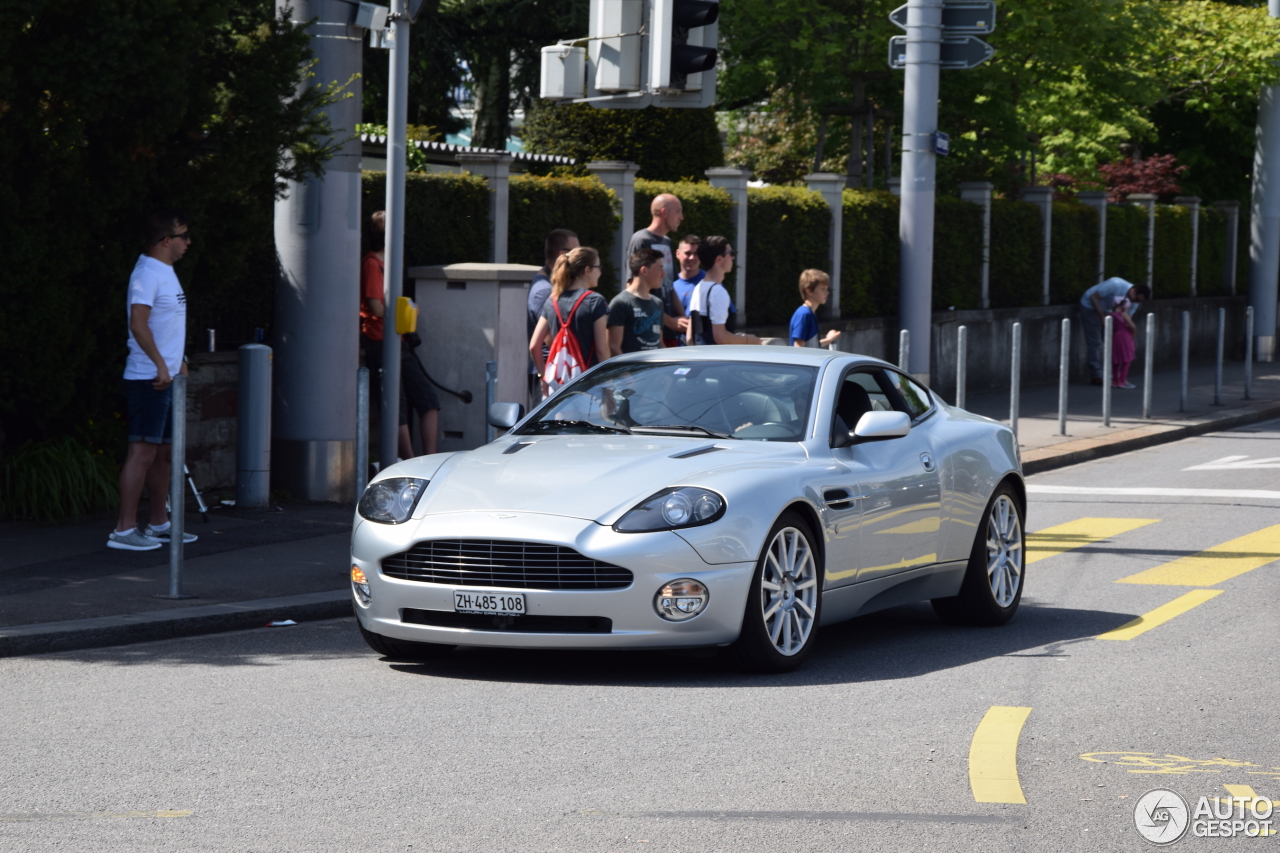 Aston Martin Vanquish S