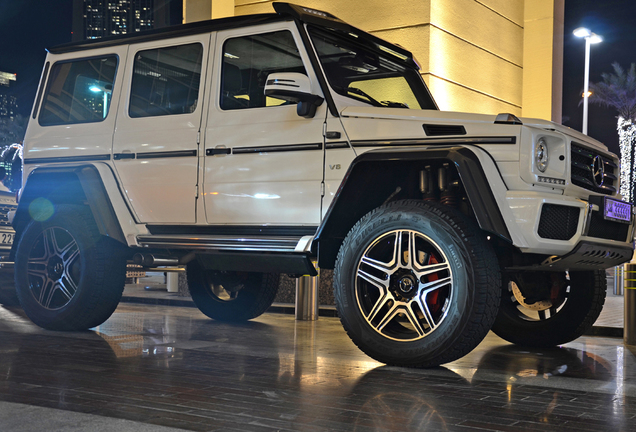 Mercedes-Benz G 500 4X4²