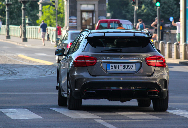 Mercedes-Benz GLA 45 AMG Edition 1