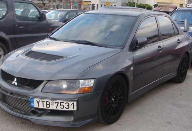 Mitsubishi Lancer Evolution IX FQ